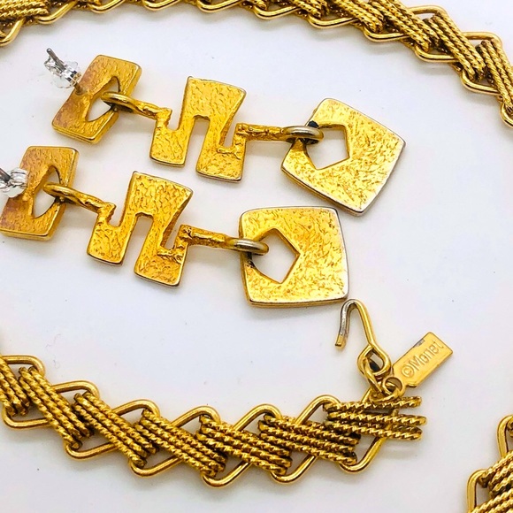 Vintage Monet Necklace & Abstract Earrings - Picture 9 of 12